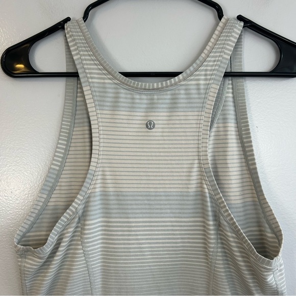 Lululemon Athletica Grey/White Striped Tank Size 6 - Picture 6 of 11
